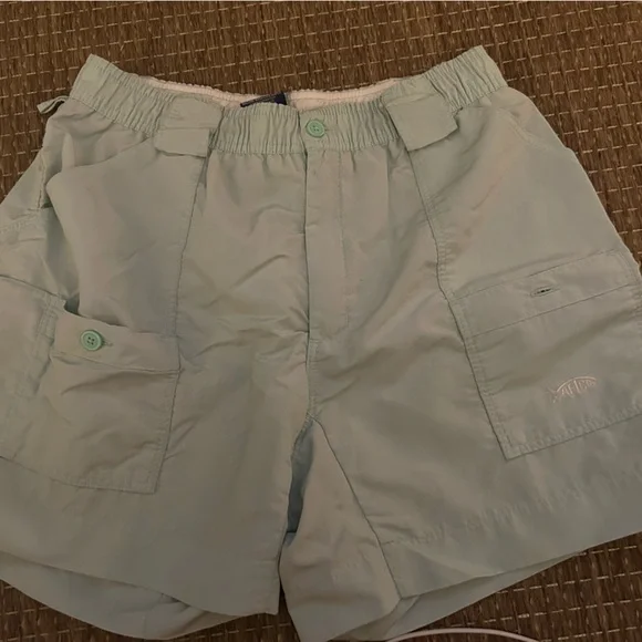 Men's Light green AFTCO shorts 34
Note:black ink spots n front bottom pocket - Picture 1 of 4